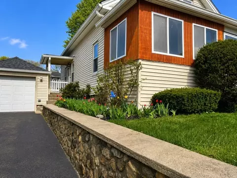 Exterior - 11 Everett Ave, Webster, MA 01570 photo 2 of 8