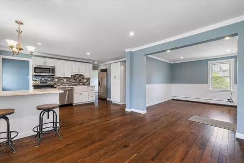 Living - 11 Everett Ave, Webster, MA 01570 photo 1 of 4