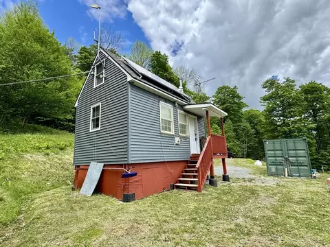 16 Manley Phelps Rd, Monroe, MA 01350