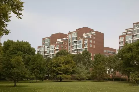 975 Memorial Dr #403, Cambridge, MA 02138