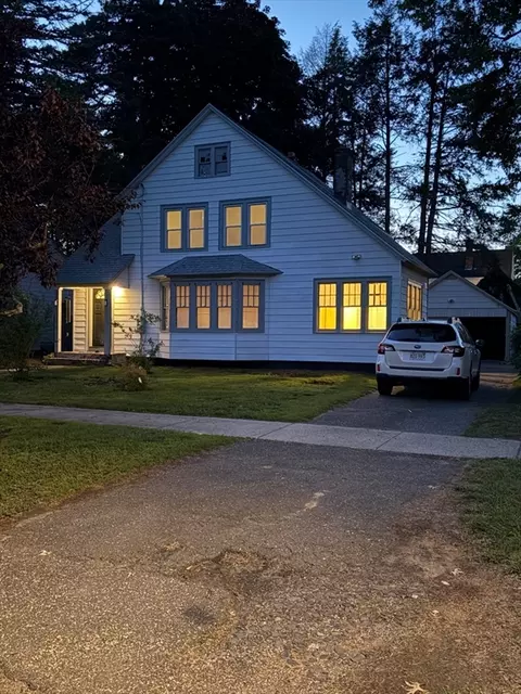 Exterior - 16 Fenimore Blvd, Springfield, MA 01108 photo 7 of 14