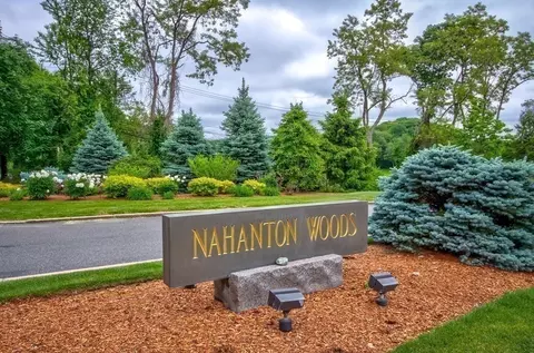 210 Nahanton St #415, Newton, MA 02459