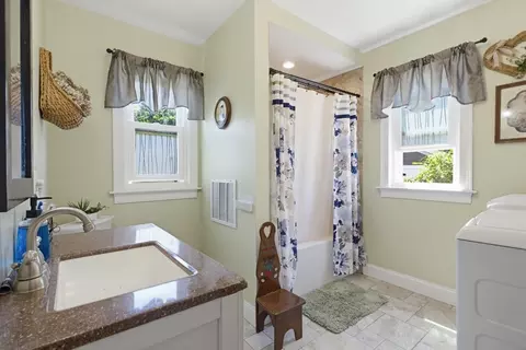 63 Stedman St, Chicopee, MA 01013 photo 17