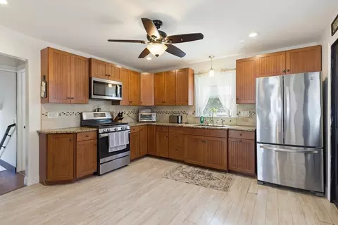 63 Stedman St, Chicopee, MA 01013 photo 7