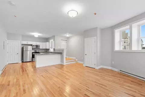 86-92 Hamilton St, Worcester, MA 01604 photo 7
