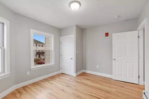 86-92 Hamilton St, Worcester, MA 01604 photo 10