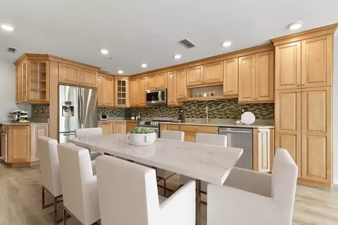6 Canal Park #605, Cambridge, MA 02141