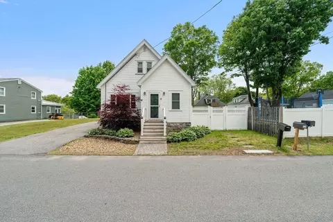 17 Juliette St, Andover, MA 01810