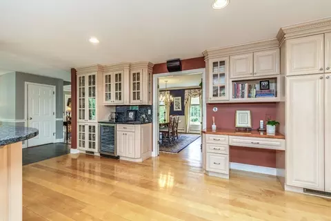 Kitchen - 3 Aberdeen St, Windham, NH 03087 photo 4 of 7
