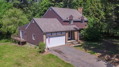 428 Michael Sears Rd, Belchertown, MA 01007