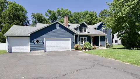 83 Pineridge Dr, Westfield, MA 01085