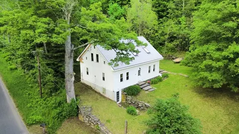 162 Nash Rd, Cummington, MA 01026