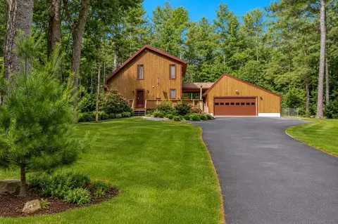 47 Walnut Plain Rd, Rochester, MA 02770
