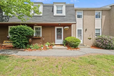 17 Cannongate Rd #92, Tyngsborough, MA 01879