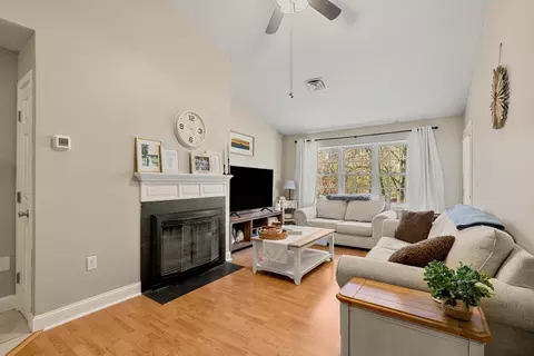 400 Brookside Dr #E, Andover, MA 01810 photo 13