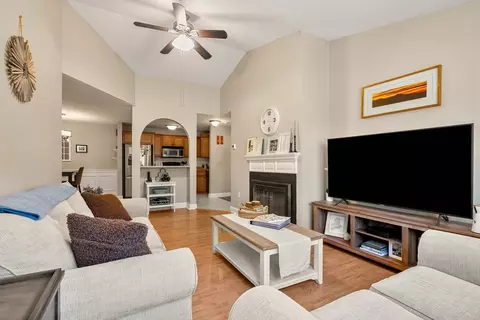 400 Brookside Dr #E, Andover, MA 01810 photo 16