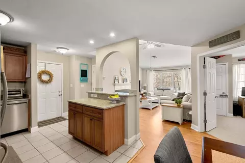 400 Brookside Dr #E, Andover, MA 01810 photo 10