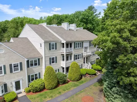 View/Area - 700 Brookside Dr #J, Andover, MA 01810 photo 3 of 9