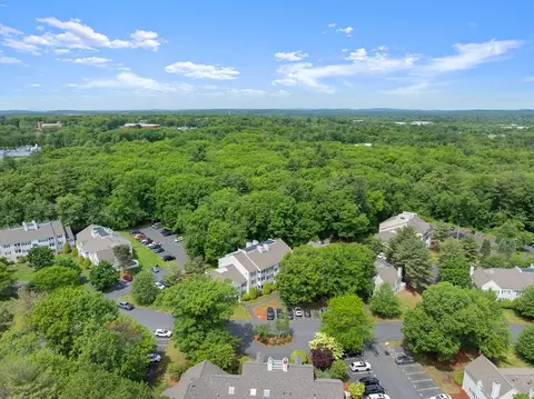 View/Area - 700 Brookside Dr #J, Andover, MA 01810 photo 5 of 9