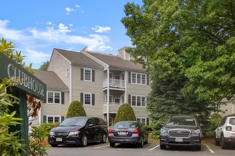 Exterior - 700 Brookside Dr #J, Andover, MA 01810 photo 4 of 4