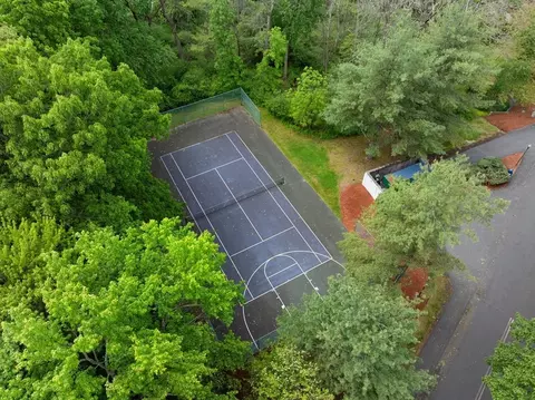 View/Area - 700 Brookside Dr #J, Andover, MA 01810 photo 2 of 9