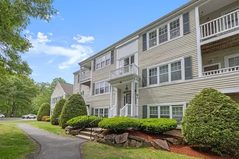 Exterior - 700 Brookside Dr #J, Andover, MA 01810 photo 3 of 4