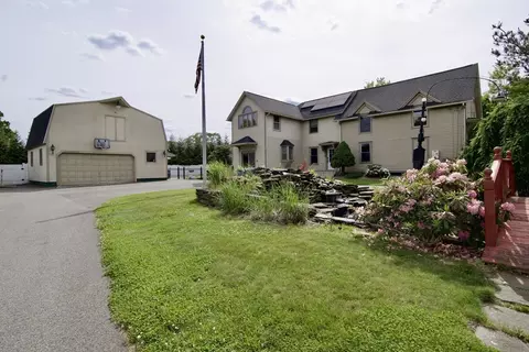 597 Chapin St, Ludlow, MA 01056