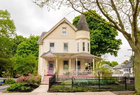 40 Ivory St, West Roxbury, MA 02132