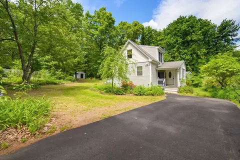 41 Jordan Rd, Franklin, MA 02038