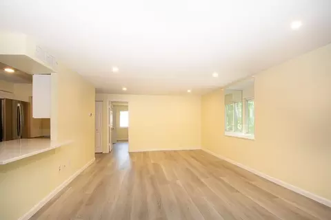 Living - 10 Beals Cove Rd #C, Hingham, MA 02043 photo 6 of 6