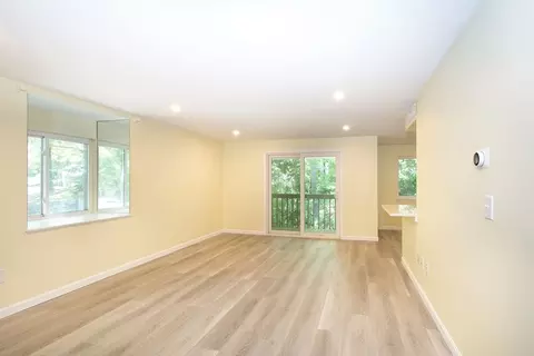 Living - 10 Beals Cove Rd #C, Hingham, MA 02043 photo 2 of 6