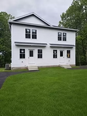 71 Pine St #A, Warren, MA 01083