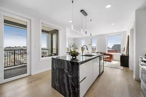 2 Maverick Sq #501, Boston, MA 02128