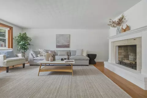 4 Gowing Rd, Wilmington, MA 01887
