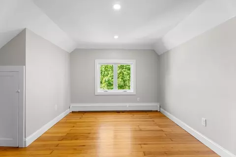 Bedroom - 12 Gerrish Ave, Dracut, MA 01826 photo 17 of 19