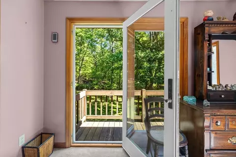 Entry Way - 110 High St # B, Upton, MA 01568 photo 6 of 6