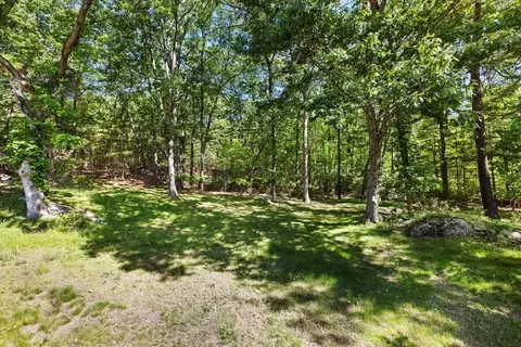 Exterior - 110 High St # B, Upton, MA 01568 photo 1 of 1