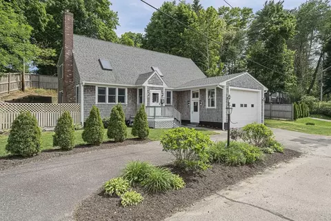 5 Margerie St, Plymouth, MA 02360
