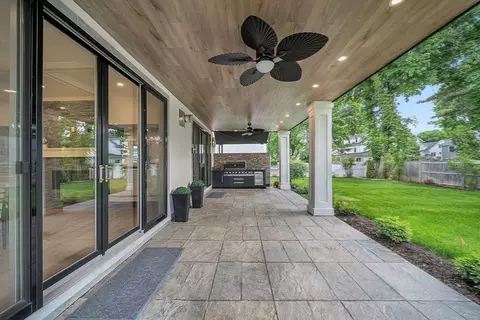 Exterior - 57 Mayflower Rd, Needham, MA 02492 photo 4 of 4