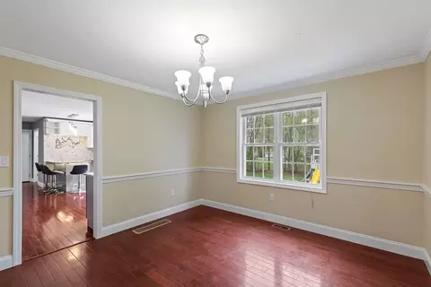 85 Pine St, Franklin, MA 02038 photo 11