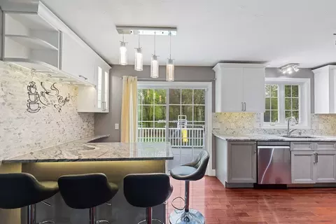 85 Pine St, Franklin, MA 02038 photo 6