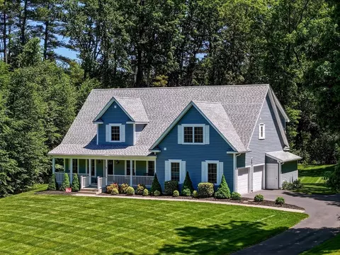 12 Crystal Ln, Hadley, MA 01035