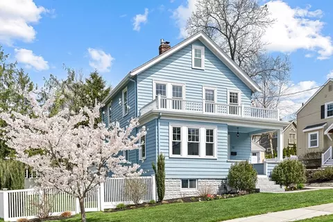 10 Bonad Rd, Winchester, MA 01890