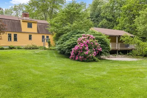 Exterior - 309 Mendon Rd, Sutton, MA 01590 photo 7 of 9
