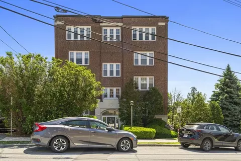 21 Bradlee Rd #54, Medford, MA 02155