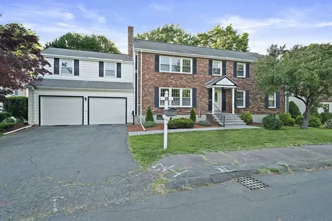 20 Cherry Ln, Braintree, MA 02184