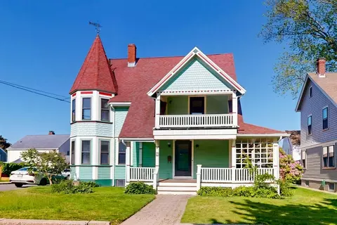 4 Woodside Park, Winthrop, MA 02152