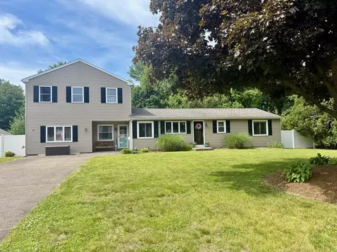 11 High Meadow Rd, Feeding Hills, MA 01030