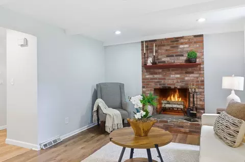 10 Arnold Rd, Framingham, MA 01701 photo 16