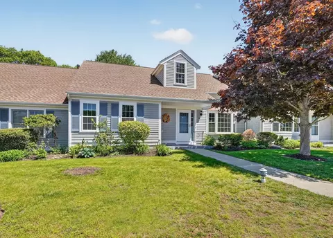 1 Melville Ct #B, Pocasset, MA 02559